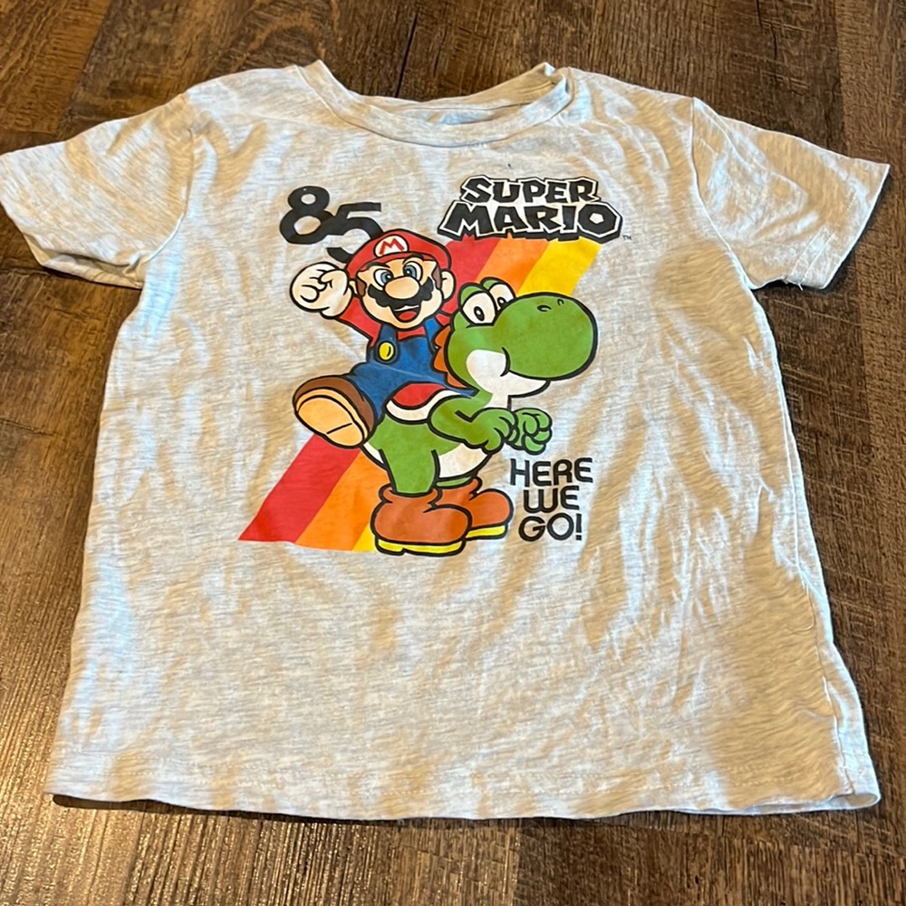 Mario 4t shirt